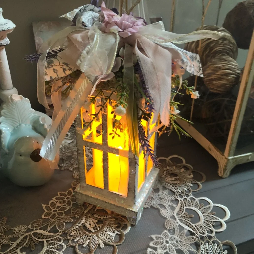 Handcrafted White Glitter Lantern with Soft Yellow Glow - Picture 5 of 12